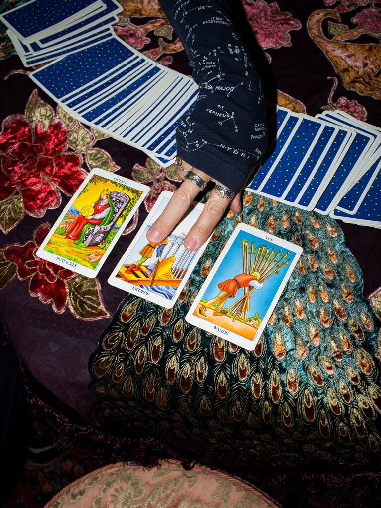 Tarot card reader