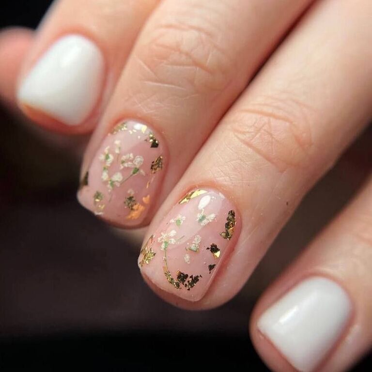 gold leaf wedding nails inspiration