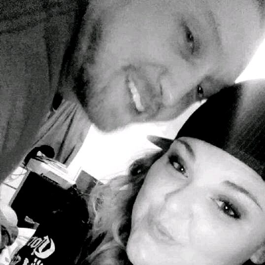 We started dating! 🖤