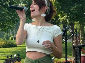 Julie Hugunin of Thistle Groove Collective - Singing Pianist - Flint, MI - Hero Gallery 2