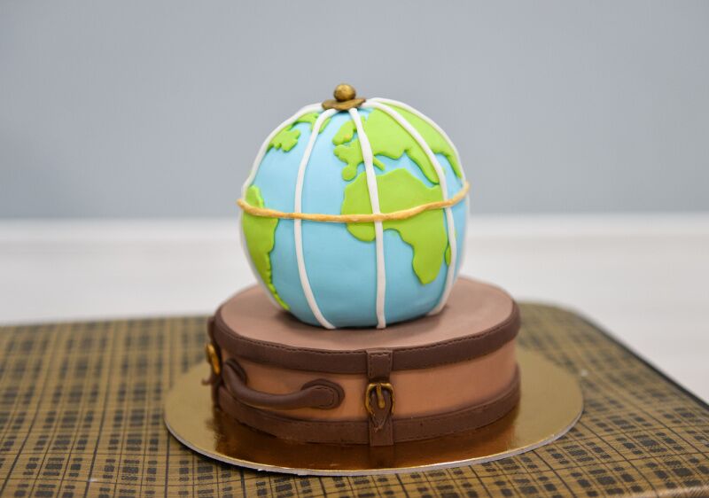 Around the world party theme idea - globe cake