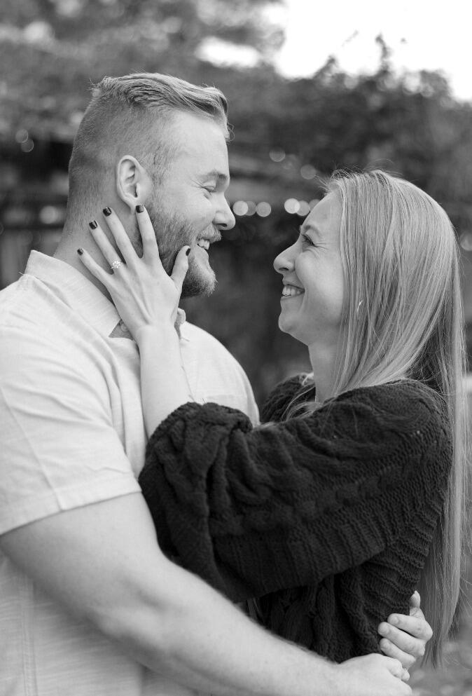 Engaged at Oak Valley Vineyard!