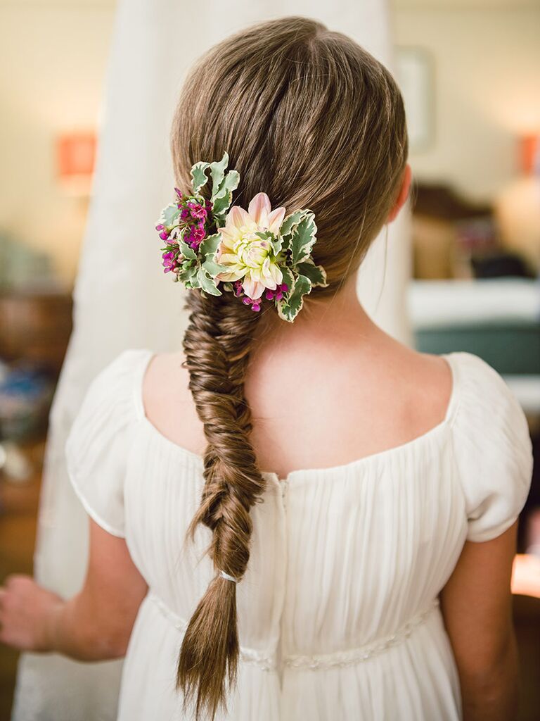 14 adorable flower girl hairstyles