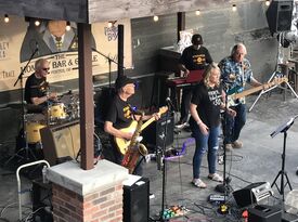 Retroactive Band - Cover Band - Maineville, OH - Hero Gallery 2