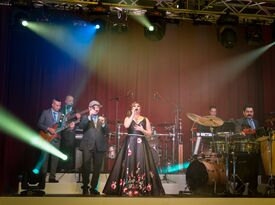 Divine Grupo Musical - Latin Band - Long Beach, CA - Hero Gallery 2