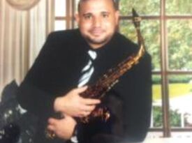 Chris Castro - Saxophonist - Miami, FL - Hero Gallery 3