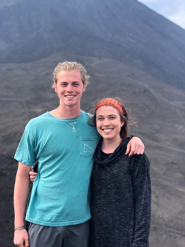 After months of being "just friends", the two went on the same mission trip to Guatemala through InterVarsity where feelings started to develop. 