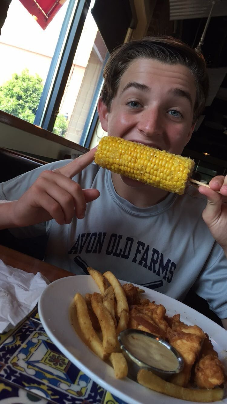 Friend date @Chili's! We went to the movie theatre after and saw The Shallows. 