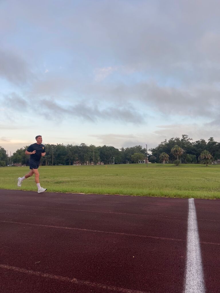 Another thing we love to do together is workout, we did a little morning run.