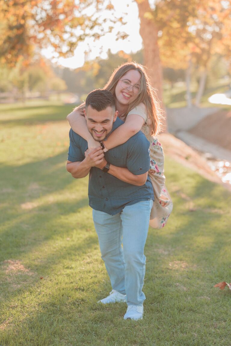 We got engaged!!
Cute detail: This is where we had our first date in La Mirada Creek Park. --------------

¡Nos comprometimos! Detalle bonito: aquí fue donde tuvimos nuestra primera cita en el parque La Mirada Creek.