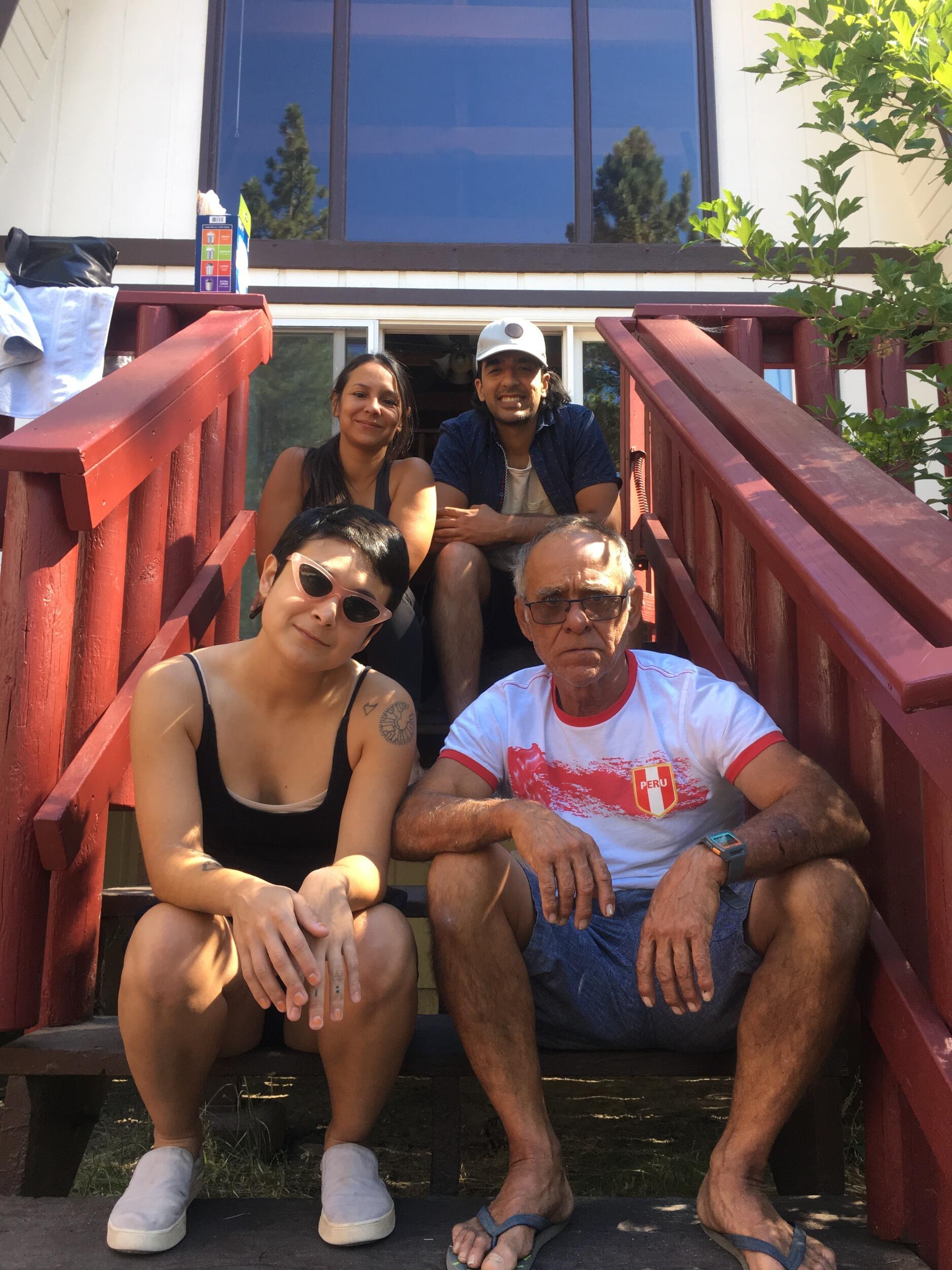 But we made time to see family... From left to right: Lorena (Maria José's sister), Vivek (Lorena's husband), Maria José, and Raul 