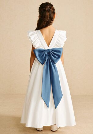 Let your flower girl have fun walking down the aisle while tossing petals in our matte satin dress, Aero. She features a scoop neckline, a beautiful V-back, a lovely bow tie belt, a ruched A-line skirt, and adorable flutter sleeves. This dress is not only perfect for a flower girl at a wedding but also versatile enough for other special occasions.