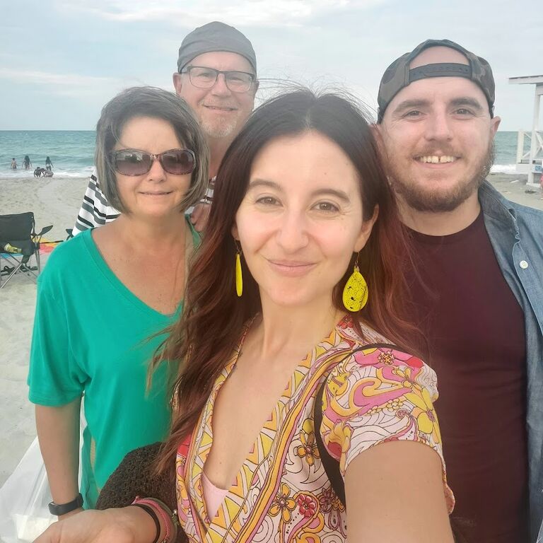 Despite their crazy busy entrepreneurial dreams, they still loved traveling and spending time with family and friends! A trip to Myrtle Beach with the family!