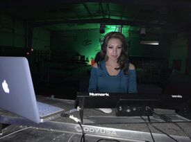 DJ Veronica and Ronnie B - DJ - Hurst, TX - Hero Gallery 4