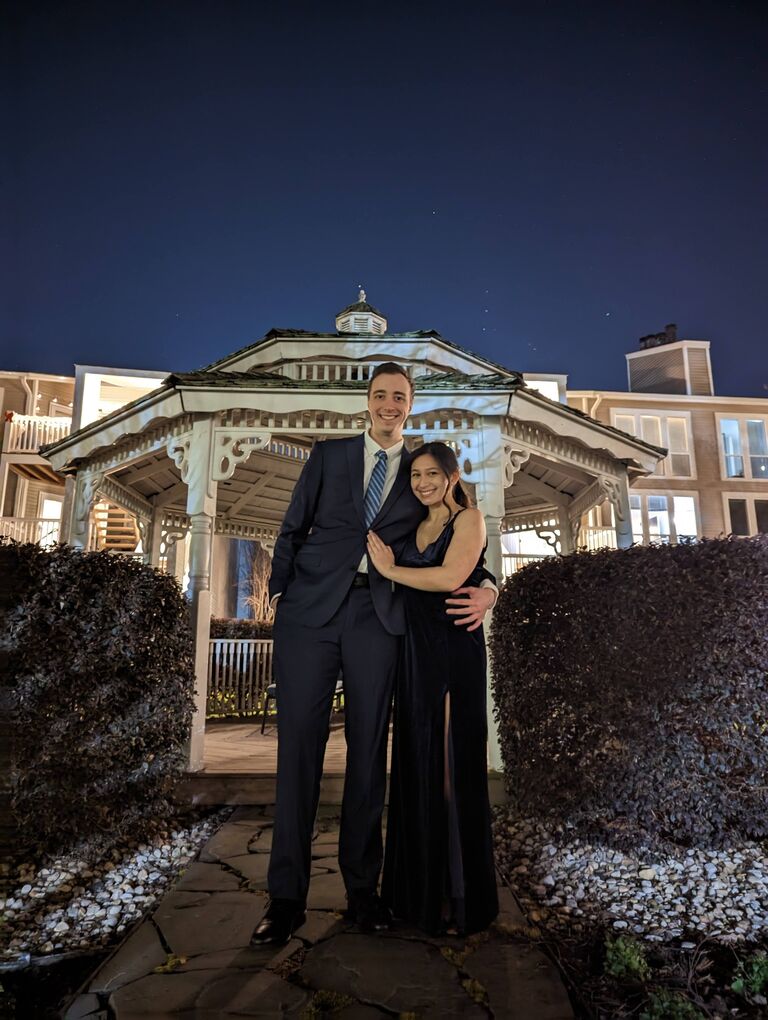Julia takes Josh to her med school's Winter Formal. They feel like high schoolers going to prom.
