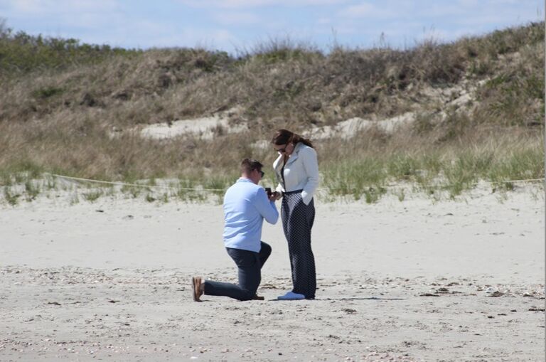 The beautiful day that Jon proposed and Julia said yes! Our close friend Bella was there to take the surprise photos !