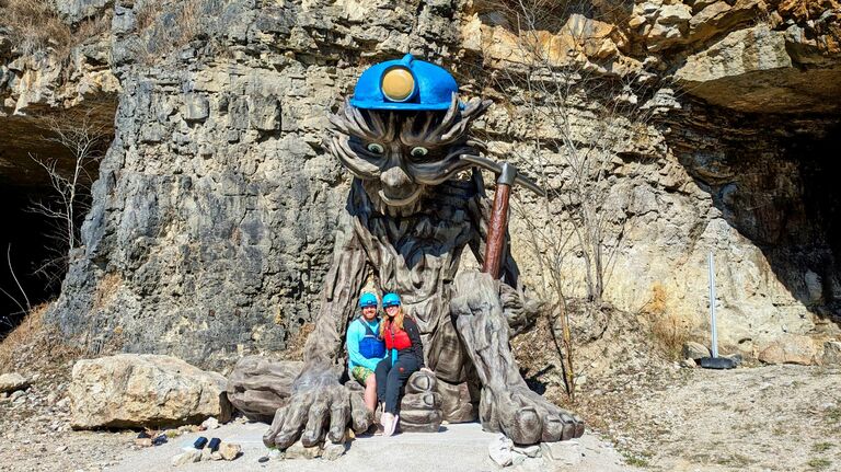 Red River Gorge cave kayaking tour