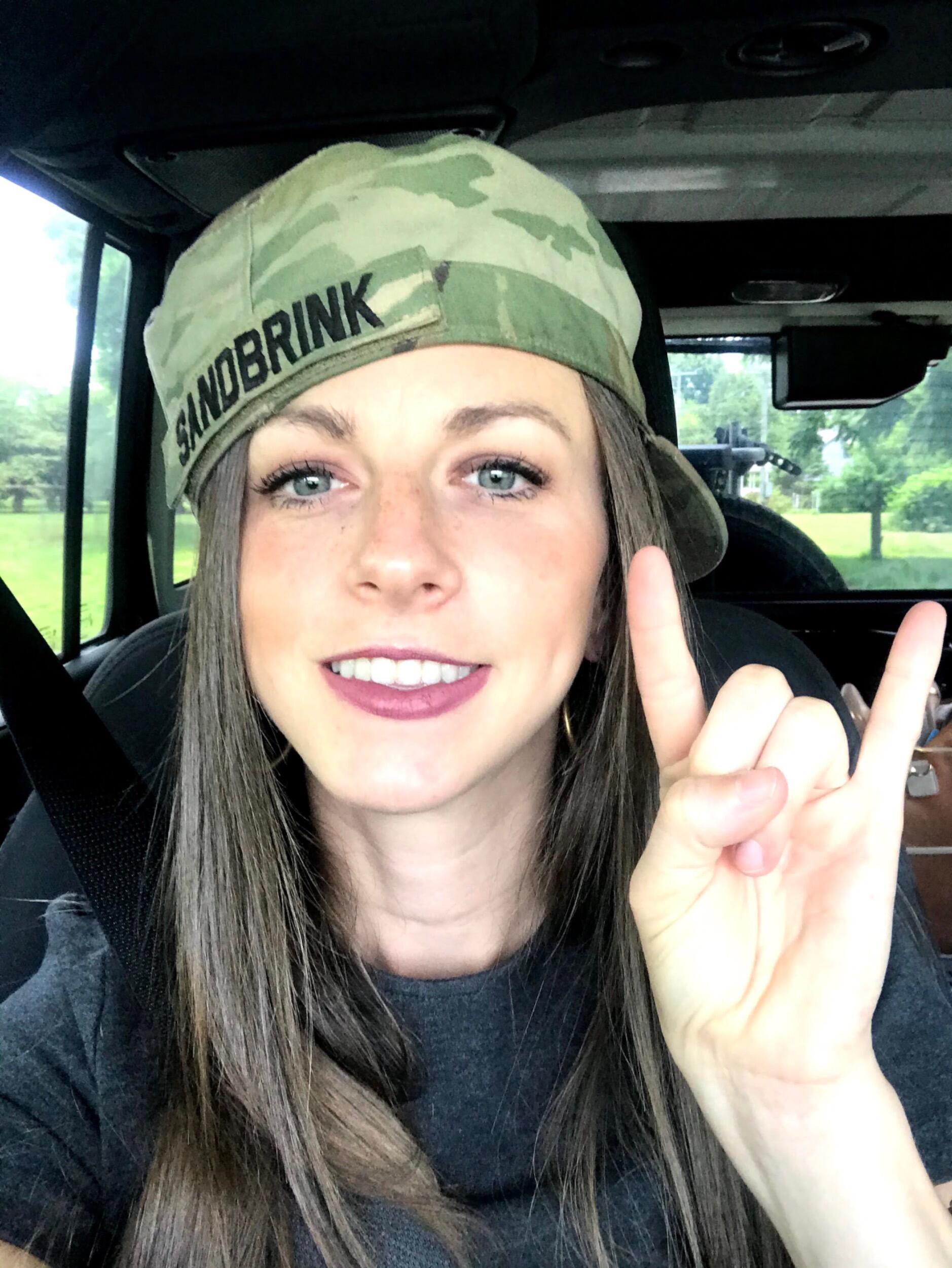 Hannah finally figured out what a day in the life of Tom looked like... 