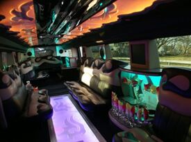 K and G Limousine - Event Limo - New Hyde Park, NY - Hero Gallery 3
