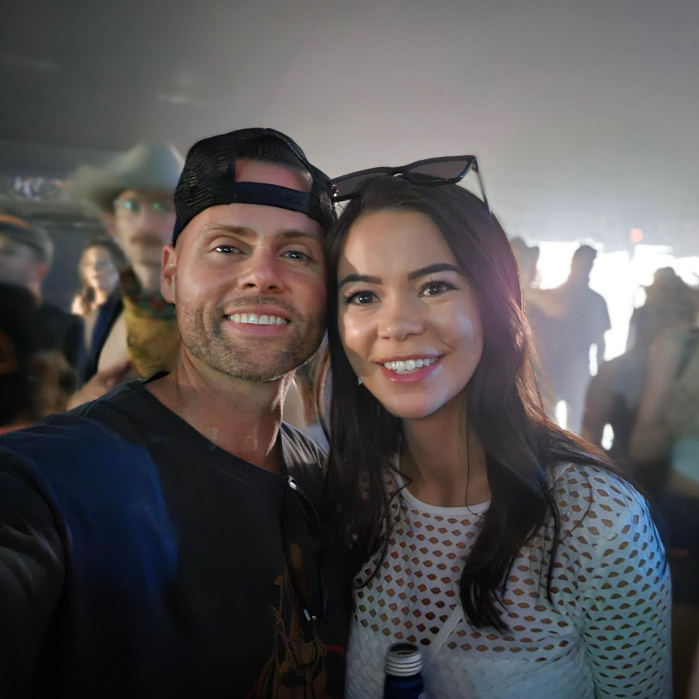 We met listening to live music and now we share concerts together  🤠