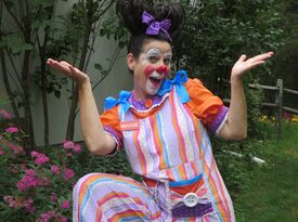 Maggie the Clown - Clown - Sturbridge, MA - Hero Gallery 1
