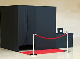 AAA DIAL A DJ Chicagoland PHOTO BOOTH Rentals - Photo Booth - Chicago, IL - Hero Gallery 2