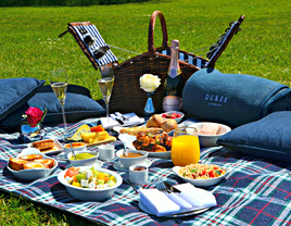 Dukes London picnic reception