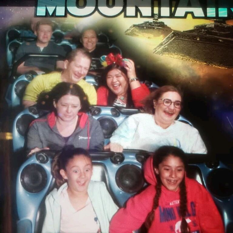 They got stationed in San Diego, California. This was when Dave took Mel to visit Disneyland! One of their date nights was at the Hotel Del Coronado and that's when Mel finally saw the inspiration that Disney used to design their very own Grand Floridian Resort! Did you know, Mel is afraid of heights!? 🤣🤦🏻‍♀️

California was where Shippy, the French Bulldog joined the Wright family!