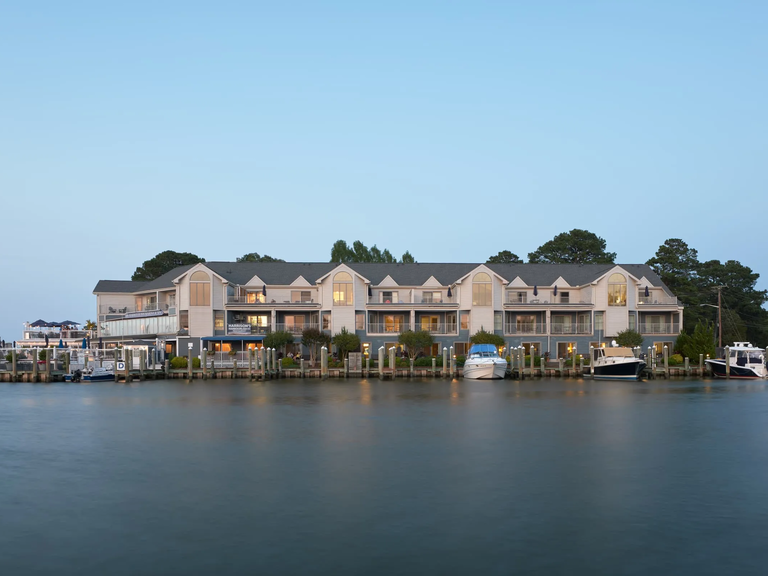 St. Michaels Harbour Inn