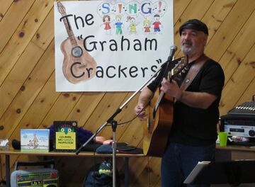 Mr. Graham Crackers - Children's Music Singer - Lincoln, IL - Hero Main