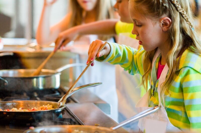 10th birthday party ideas - cooking class