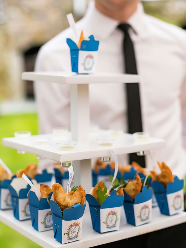 Fried wonton appetizers for your summer wedding reception