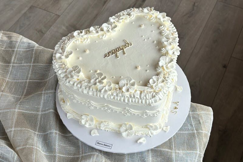 Bridal shower themes - pearls and prosecco