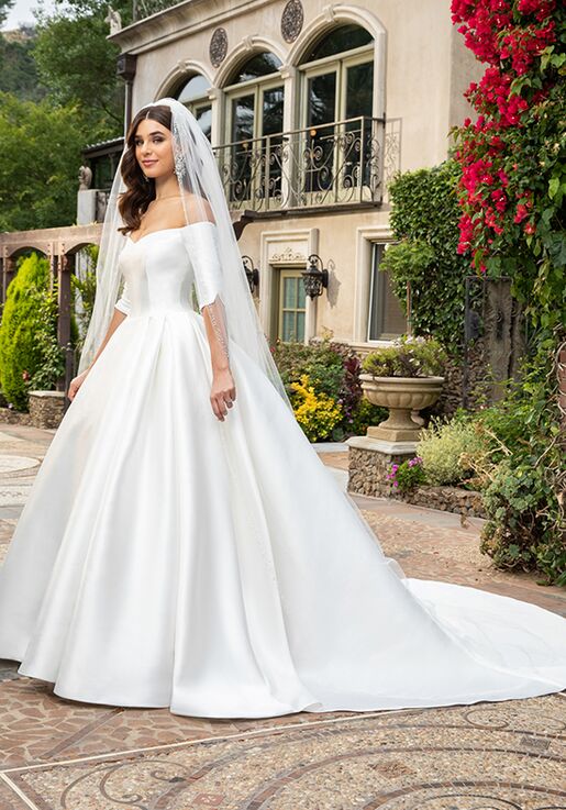 Casablanca Bridal 2415 Macy Wedding Dress The Knot
