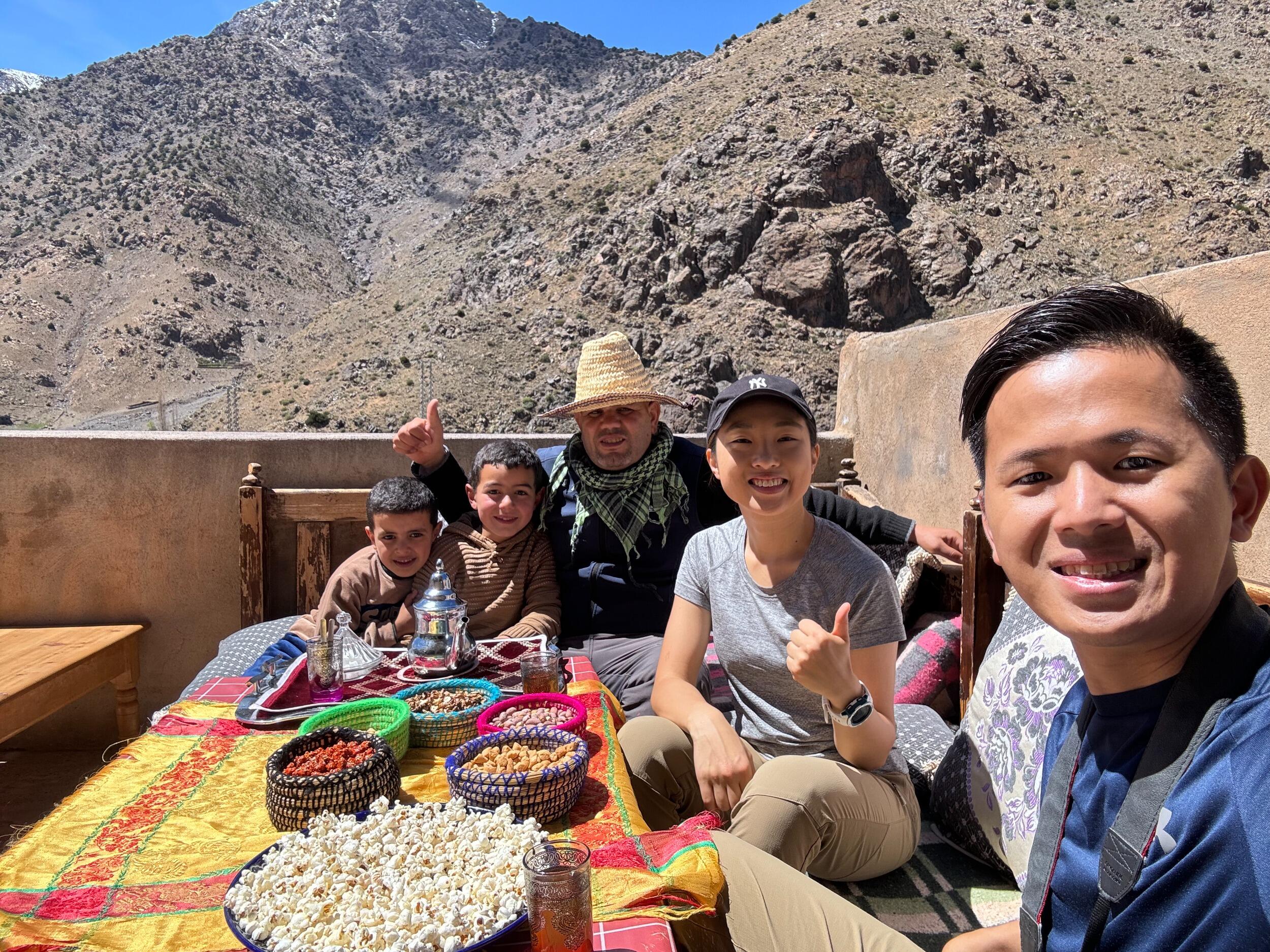 Tea time with local Berber family 🍵