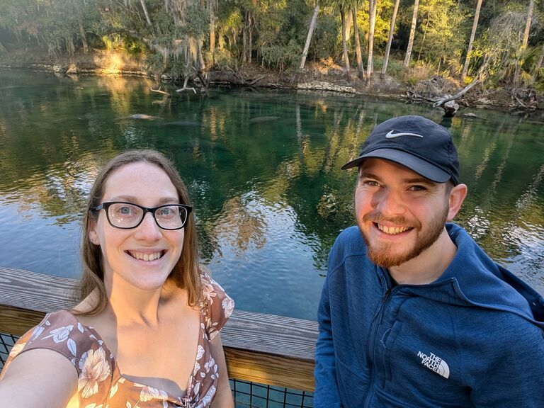 Seeing 804 manatees at Blue springs!