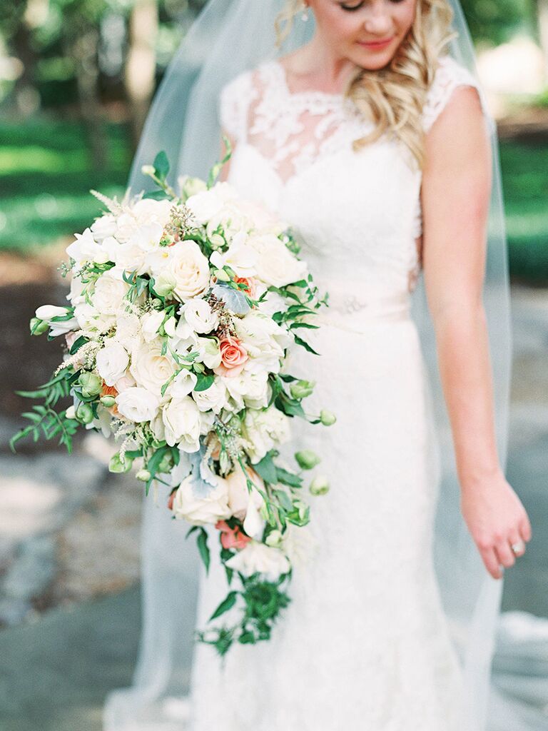 15 Cascading Wedding Bouquets 4820