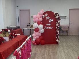 Petals and Stems Floral Studio - Florist - Bayside, NY - Hero Gallery 3