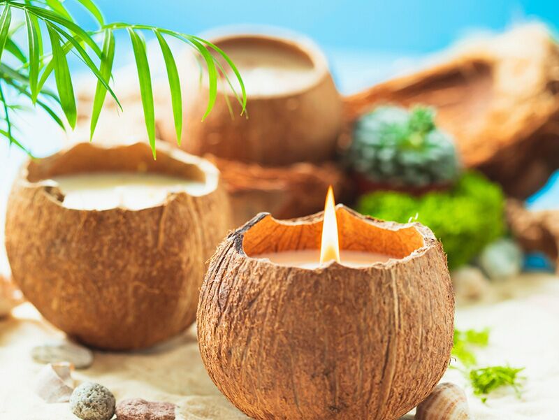 coconut candle decor for a luau party