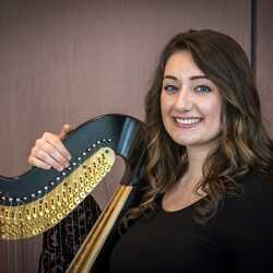 Alyssa Hall, Professional Harpist, profile image