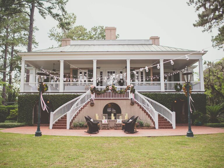 How to Have a Country Club Wedding and the 9 Best Venues For One