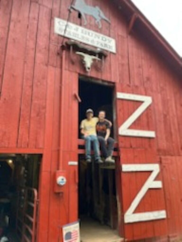 We quickly settled into our new life here and got to spend some extra time visiting Jess's family farm.
