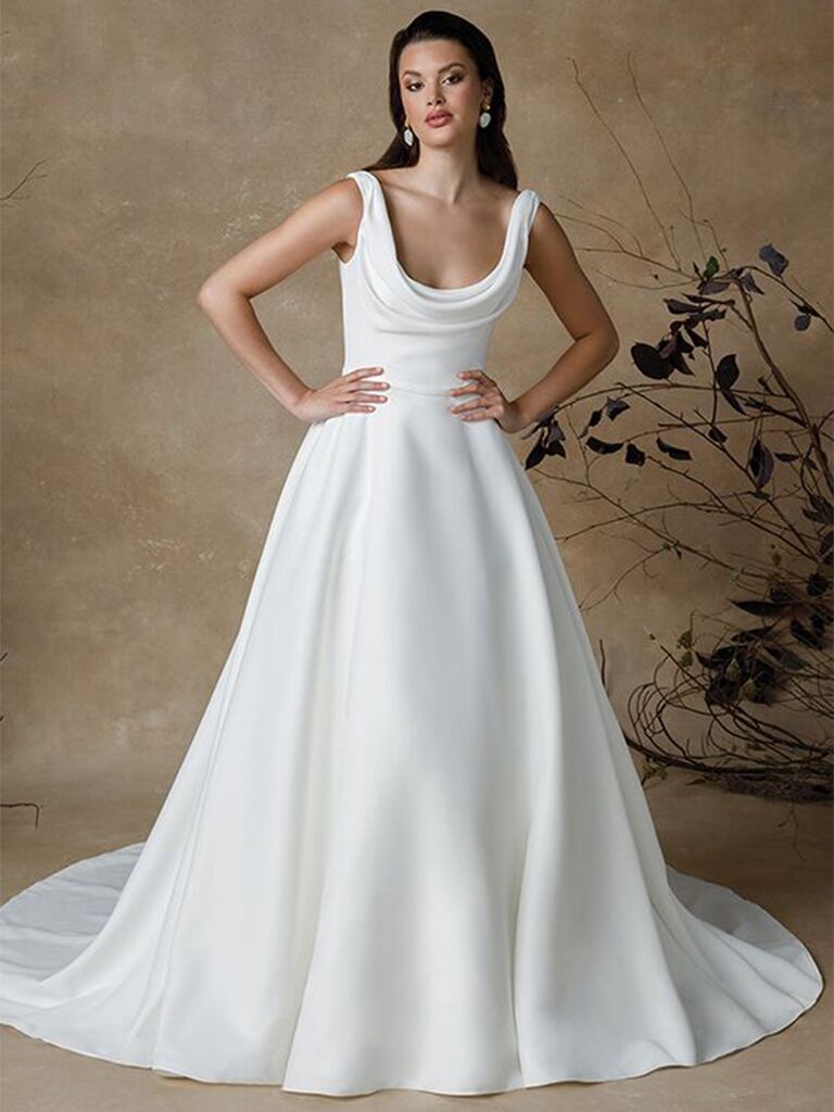 Cheap Simple Satin Wedding Dresses Plunging V-neck Bridal Dress