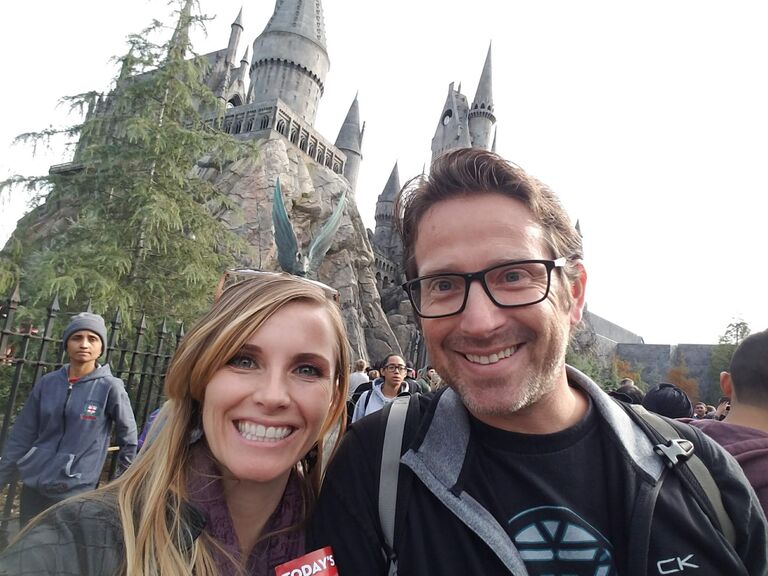 After about a year of dating, Kelly and David visit Harry Potter World in Universal Studios. They discover David is a Slytherin, but decide that they can work through it. 