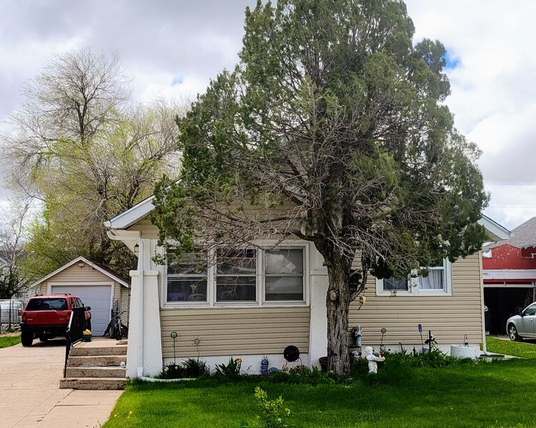 June 2022 was the next big step, and Jacob and Jacobi bought the house they had been renting. 