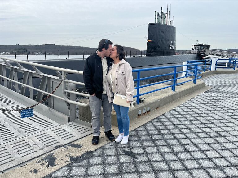 Enjoying Connecticut Fun, life as a married couple, and lots of traveling!***

Disfrutando la diversion de Connecticut, nuestra vida como pareja y viajando mucho!
