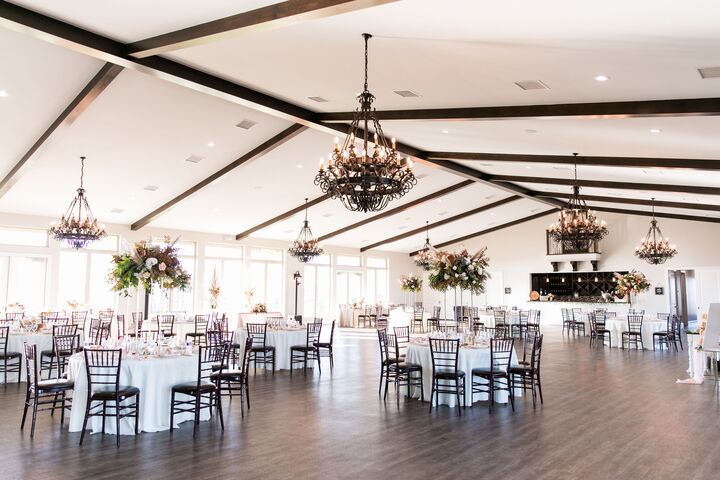 Dove Ridge Vineyard Reception Venues - Weatherford TX