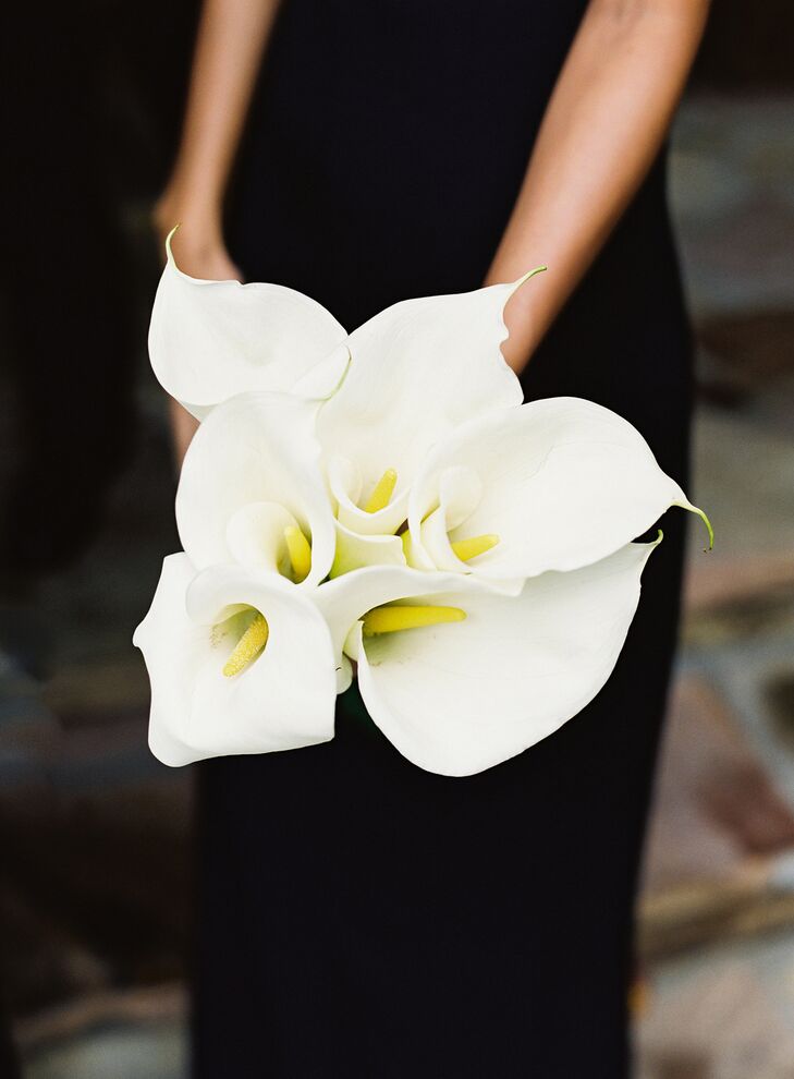 Chic White Calla Lily Bouquet 5901