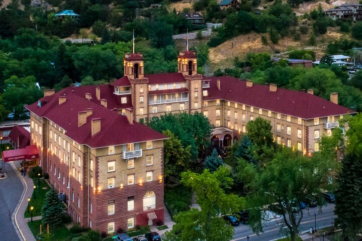 The Hotel Colorado | Reception Venues - Glenwood Springs, CO