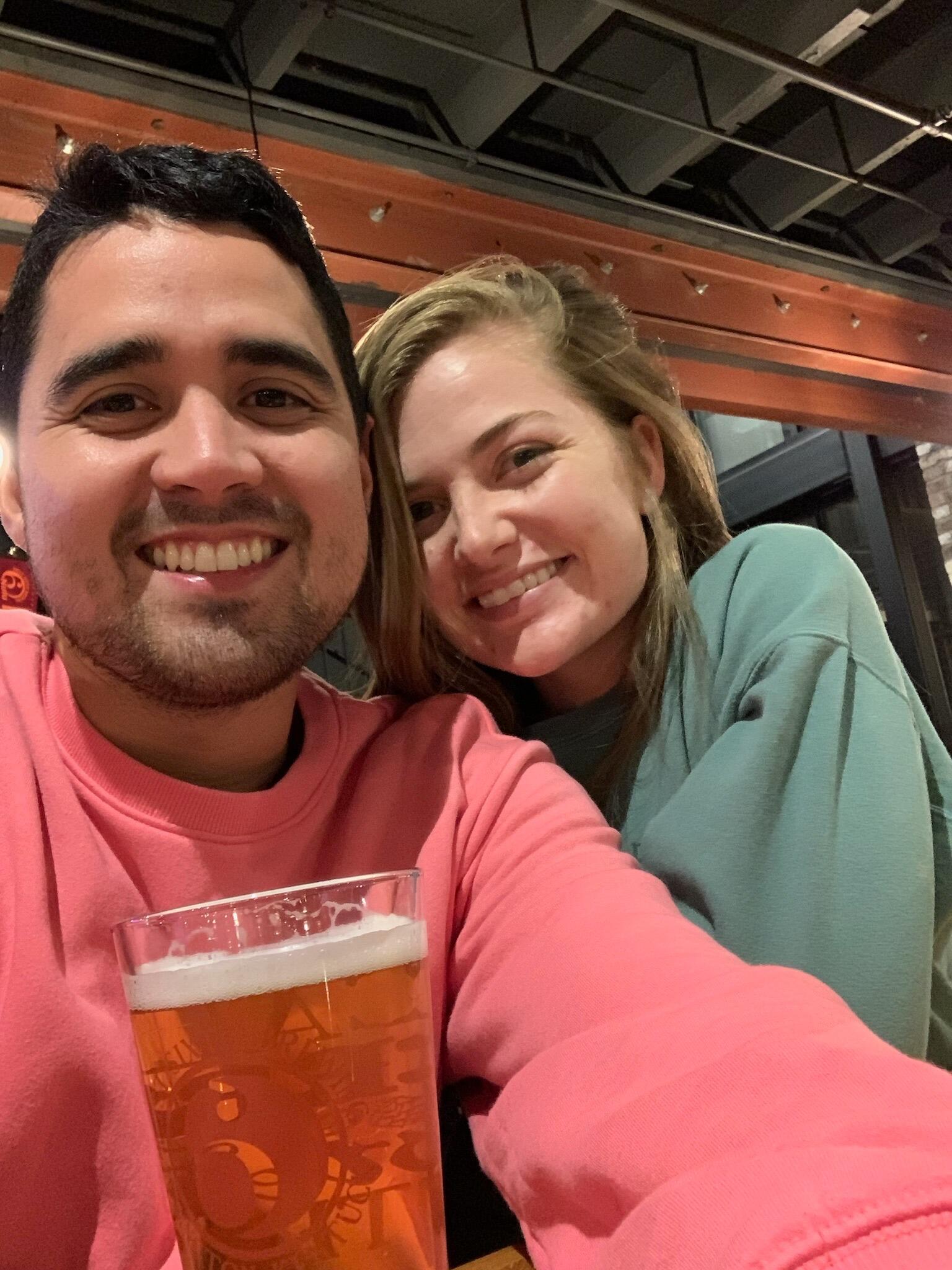 Just another  date at West 6th. We love going back there to reminisce.  // Solo otra cita en West 6th. Nos encanta volver allí para recordar.